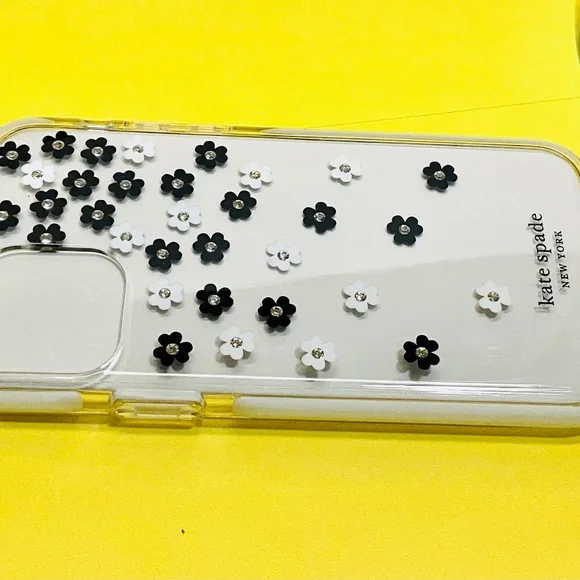 iPhone 11 Pro case ~ KATE SPADE Black and White Floral Phone Case - Picture 3 of 5